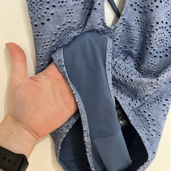 Aerie Deep V Textured Blue One Piece Swimsuit, Size Small - Picture 6 of 9
